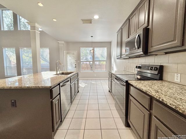 1326 Delmont, San Antonio, TX 78258