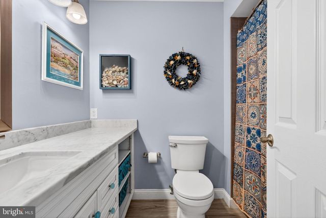 202 WELLINGTON DR, Marlton, NJ 08053