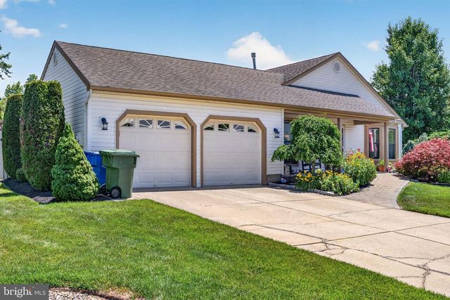202 WELLINGTON DR, Marlton, NJ 08053
