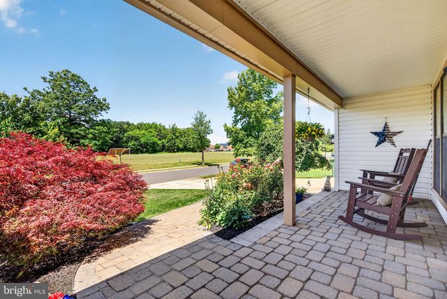 202 WELLINGTON DR, Marlton, NJ 08053