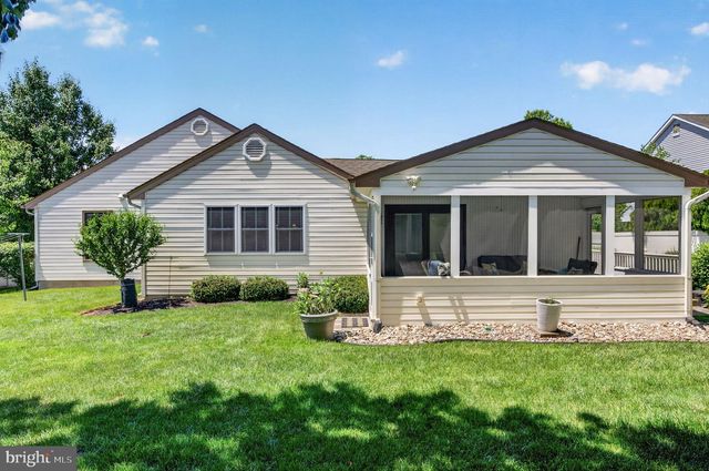202 WELLINGTON DR, Marlton, NJ 08053