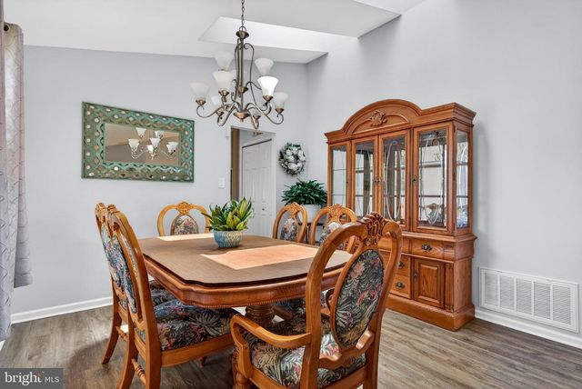 202 WELLINGTON DR, Marlton, NJ 08053