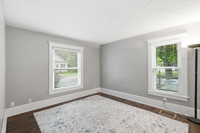 110 N Pearl Street, Vicksburg Vllg, MI 49097