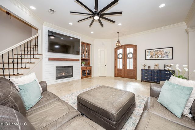 3208 Oakleigh Circle, Ocean Springs, MS 39564