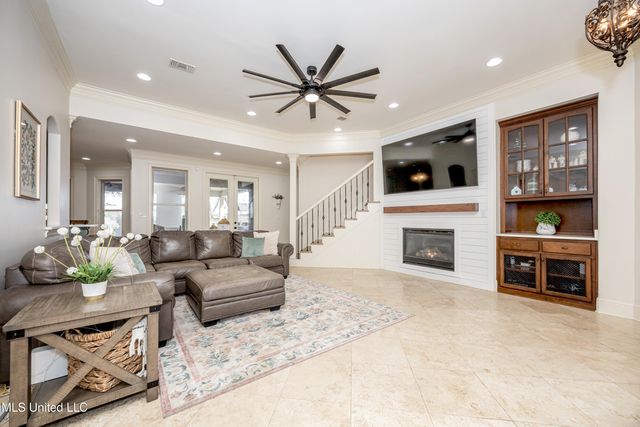 3208 Oakleigh Circle, Ocean Springs, MS 39564