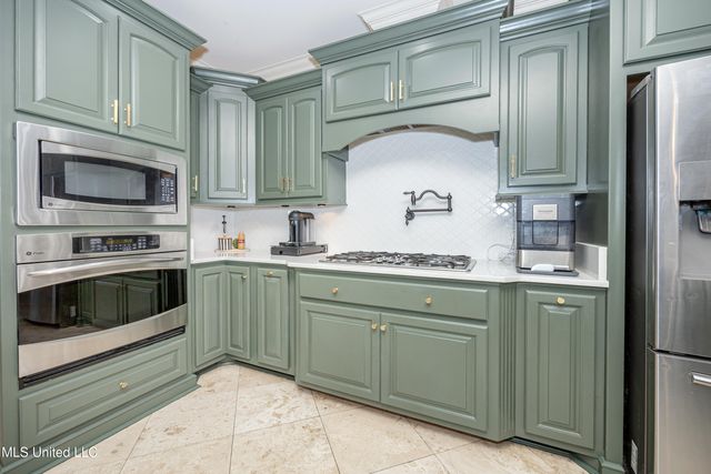 3208 Oakleigh Circle, Ocean Springs, MS 39564