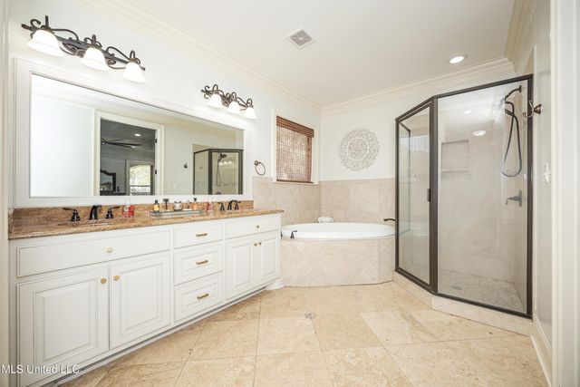 3208 Oakleigh Circle, Ocean Springs, MS 39564