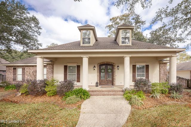 3208 Oakleigh Circle, Ocean Springs, MS 39564