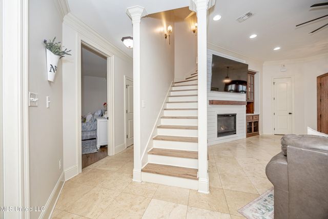 3208 Oakleigh Circle, Ocean Springs, MS 39564