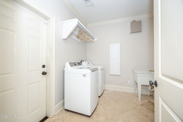 3208 Oakleigh Circle, Ocean Springs, MS 39564