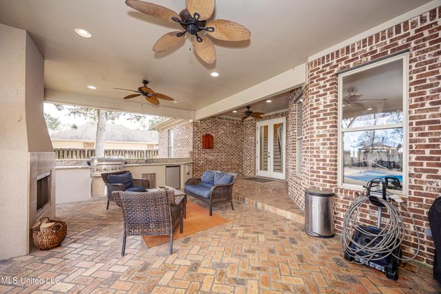 3208 Oakleigh Circle, Ocean Springs, MS 39564