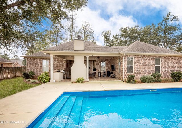 3208 Oakleigh Circle, Ocean Springs, MS 39564