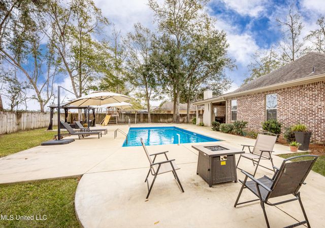 3208 Oakleigh Circle, Ocean Springs, MS 39564