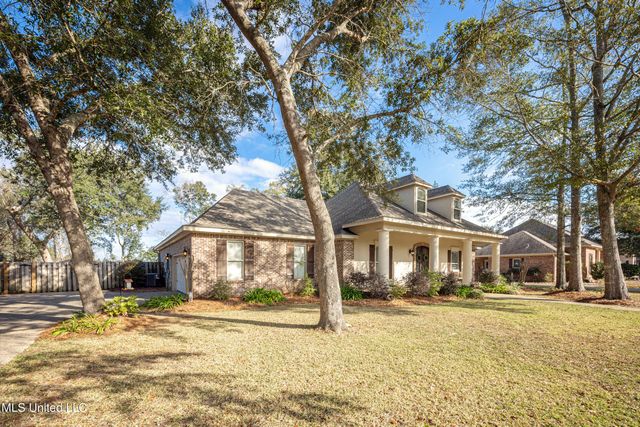 3208 Oakleigh Circle, Ocean Springs, MS 39564