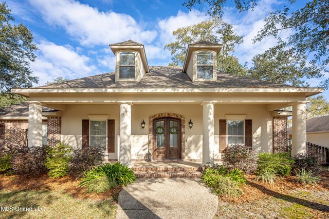 3208 Oakleigh Circle, Ocean Springs, MS 39564