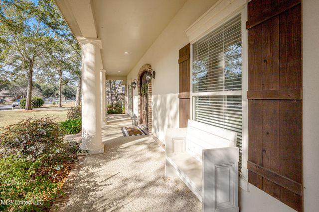3208 Oakleigh Circle, Ocean Springs, MS 39564