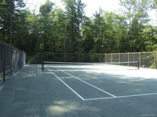 9 Old Mill Lane, Remsenburg, NY 11960