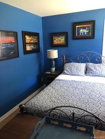 9 Old Mill Lane, Remsenburg, NY 11960