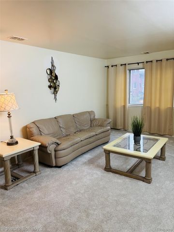 8171 Denwood Drive K-3, Sterling Heights, MI 48312