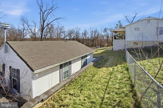 314 E BROADWAY ST, Union Bridge, MD 21791