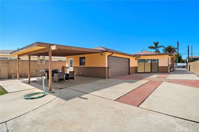 17162 Elm Lane, Huntington Beach, CA 92647