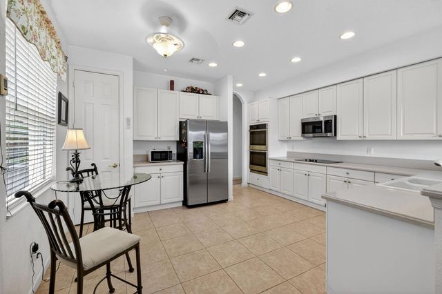 2205 SW Newport Isles Boulevard, Port St. Lucie, FL 34953
