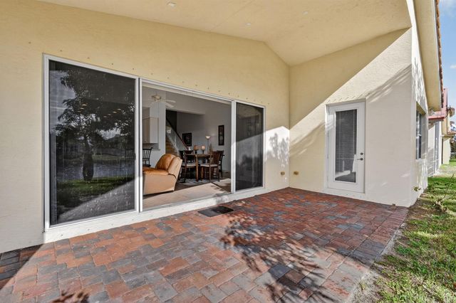 2205 SW Newport Isles Boulevard, Port St. Lucie, FL 34953
