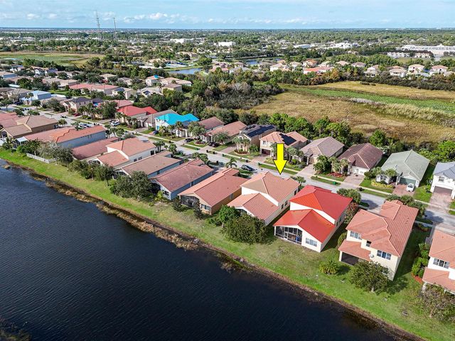 2205 SW Newport Isles Boulevard, Port St. Lucie, FL 34953
