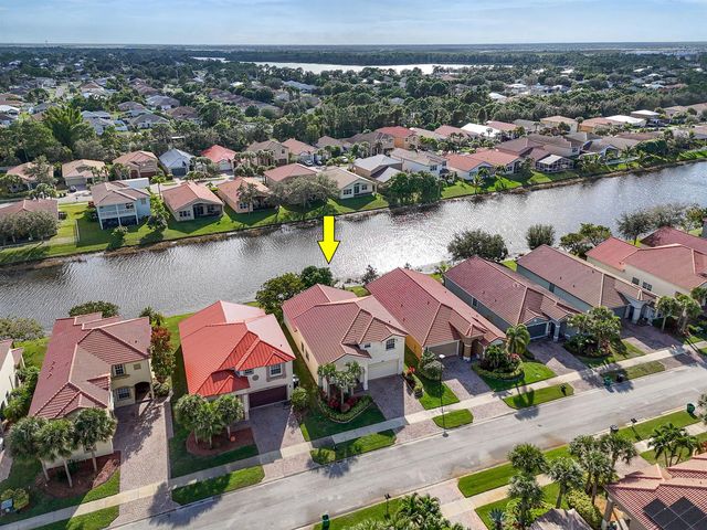 2205 SW Newport Isles Boulevard, Port St. Lucie, FL 34953