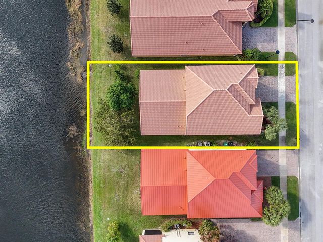 2205 SW Newport Isles Boulevard, Port St. Lucie, FL 34953