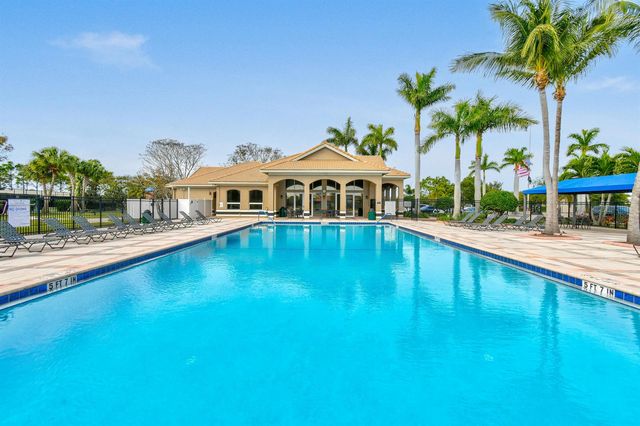 2205 SW Newport Isles Boulevard, Port St. Lucie, FL 34953