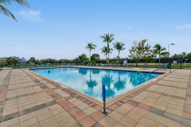 2205 SW Newport Isles Boulevard, Port St. Lucie, FL 34953