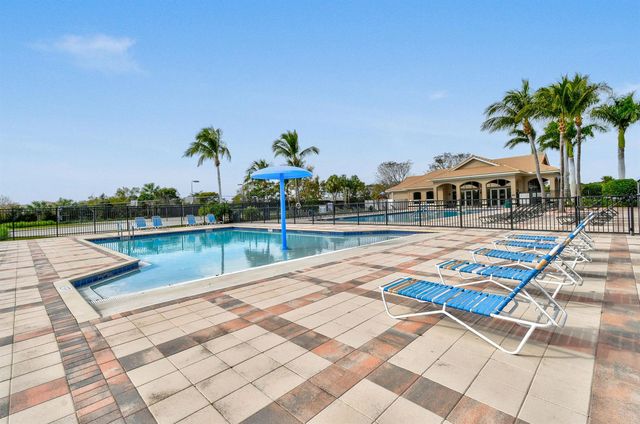 2205 SW Newport Isles Boulevard, Port St. Lucie, FL 34953