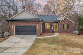8814 Oldenburg Drive, Mount Pleasant, NC 28124
