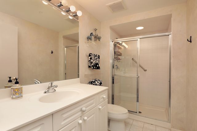 626 Homewood Avenue 405, Highland Park, IL 60035