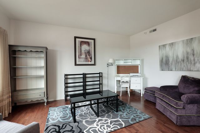 626 Homewood Avenue 405, Highland Park, IL 60035