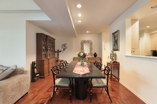 626 Homewood Avenue 405, Highland Park, IL 60035