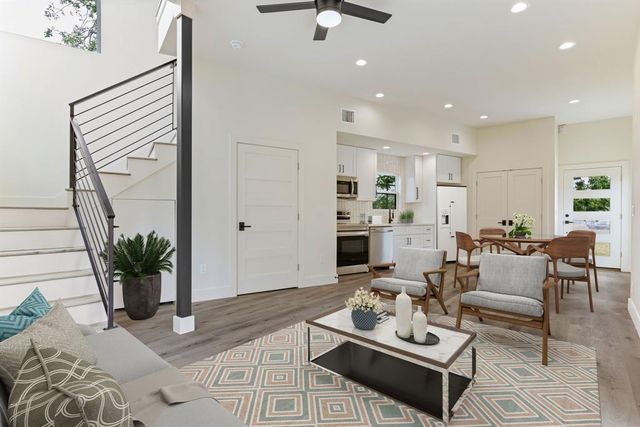 8507 Hathaway DR B, Austin, TX 78757