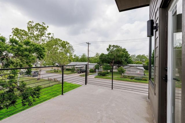 8507 Hathaway DR B, Austin, TX 78757