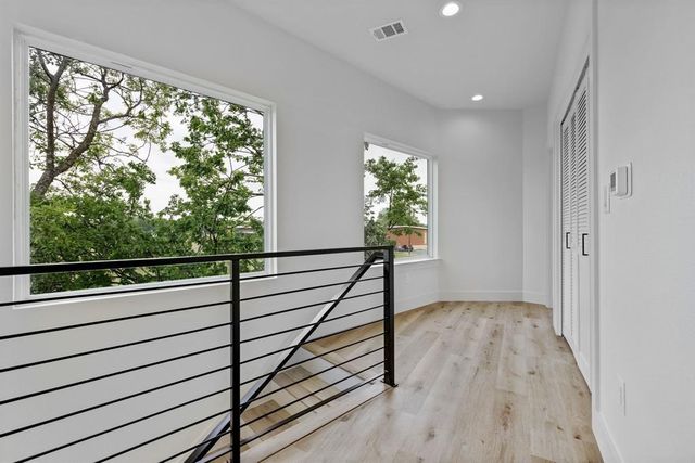 8507 Hathaway DR B, Austin, TX 78757