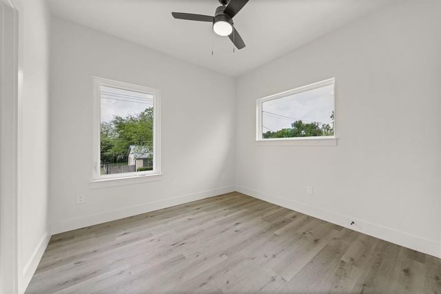 8507 Hathaway DR B, Austin, TX 78757