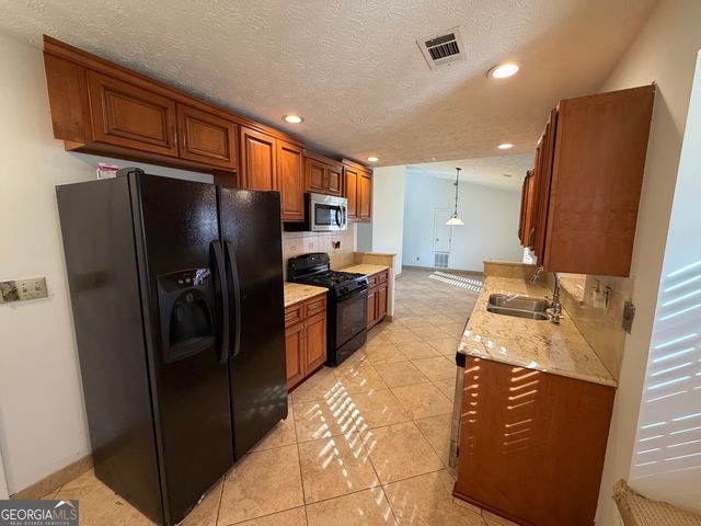 3573 Clearview Drive, Rex, GA 30273