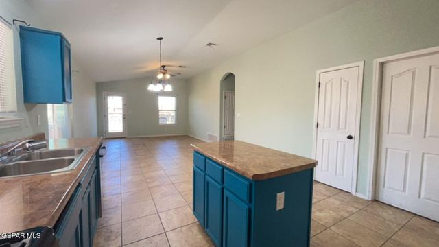 12052 Copper head Lane, El Paso, TX 79934