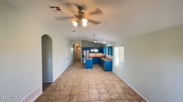 12052 Copper head Lane, El Paso, TX 79934
