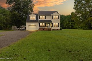 1370 Middle Swamp Road, Corapeake, NC 27926
