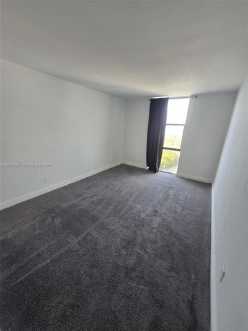 13499 Biscayne Blvd 1505, North Miami, FL 33181