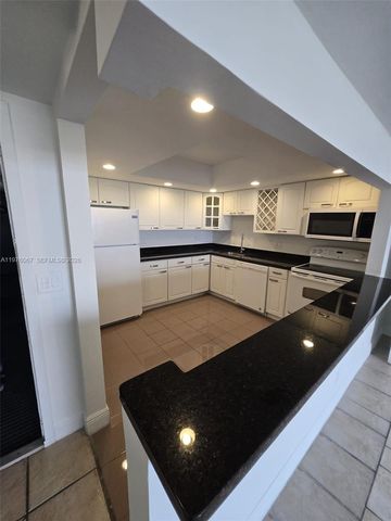 13499 Biscayne Blvd 1505, North Miami, FL 33181