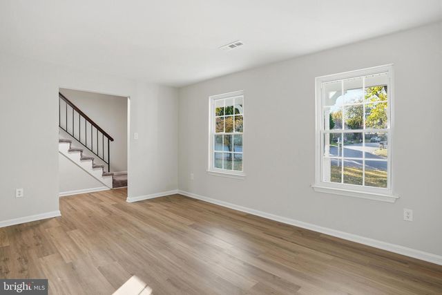 13357 PELICAN RD, Woodbridge, VA 22193