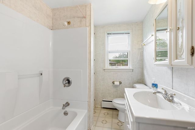 7204 Linda Drive, Fort Wayne, IN 46835