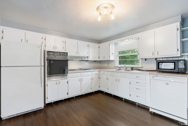 7204 Linda Drive, Fort Wayne, IN 46835